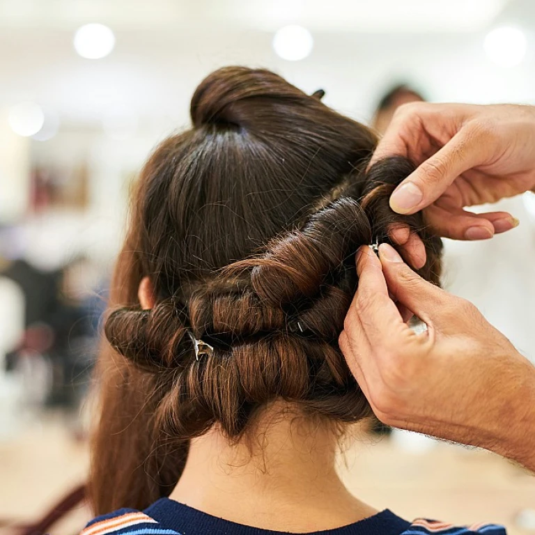 L'huile sèche : un allié pour vos cheveux