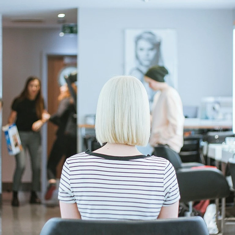 Les secrets pour revitaliser vos pointes sèches de cheveux